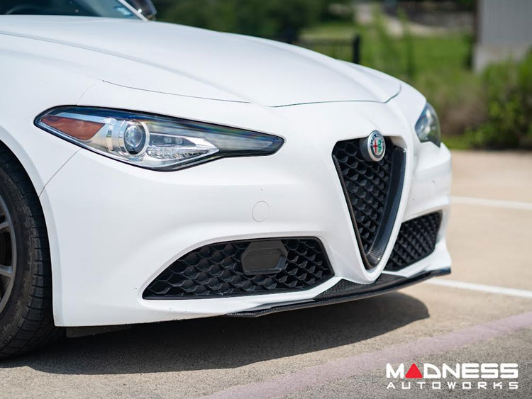 Alfa Romeo Giulia Front Spoiler - Carbon Fiber - QV Style - V3 - Feroce Carbon - Base Model Alfa Romeo Giulia Front Spoiler - Carbon Fiber - QV Style - V3 - Feroce Carbon - Base Model